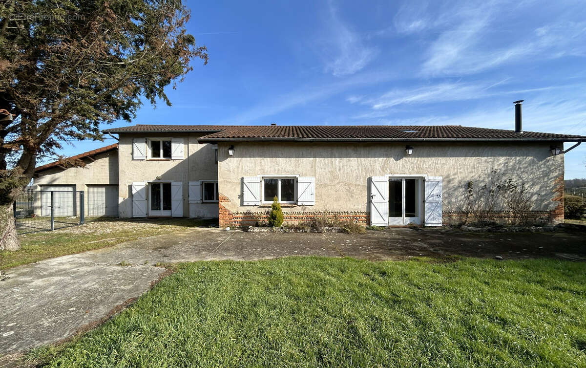 Maison à CHATILLON-SUR-CHALARONNE