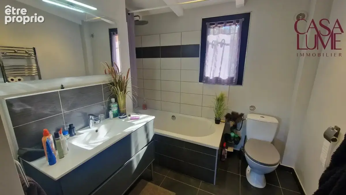 Villa F6 + F2/3 avec piscine et 4200 m² de terrain - photo 15