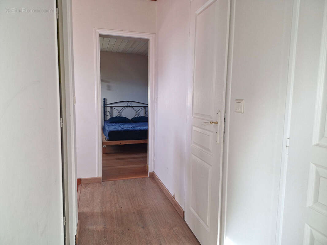 Maison à LAMPAUL-PLOUARZEL