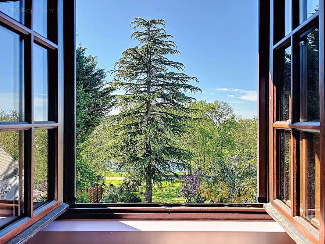 Maison à BRIOLLAY