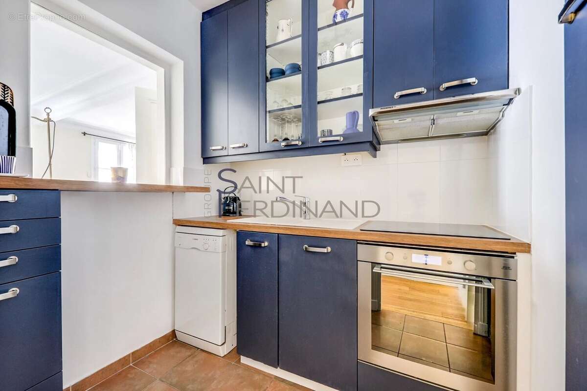 Appartement à PARIS-7E