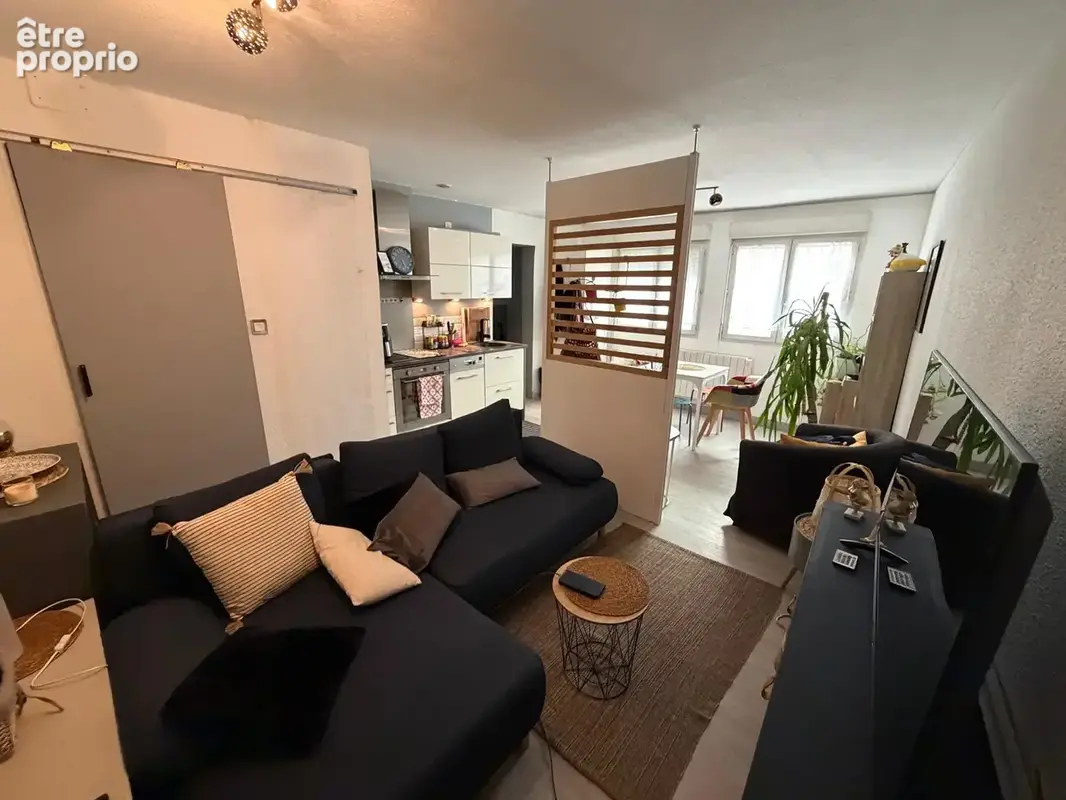 Maison de village, de type t3 et combles,  66740 Saint Génis Des Fontaines. - photo 4