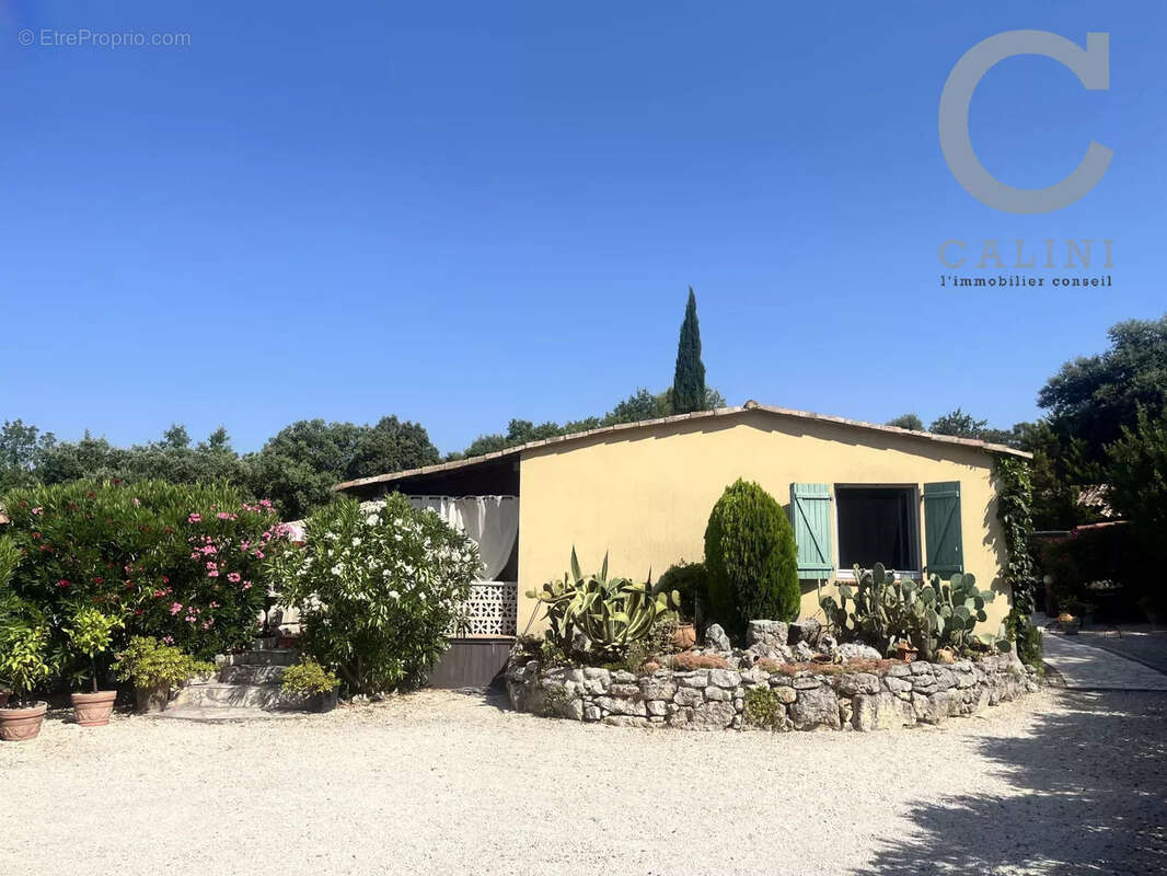 Maison à GARRIGUES-SAINTE-EULALIE