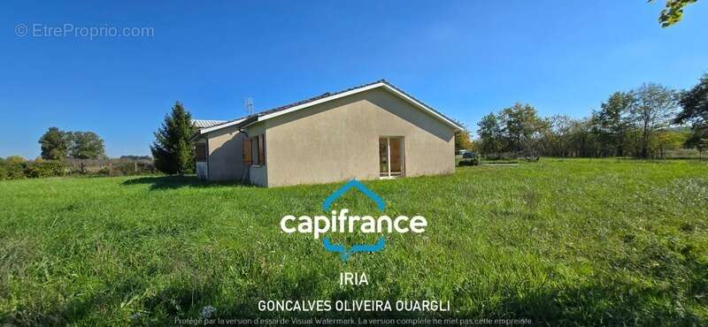 Maison à ALLEZ-ET-CAZENEUVE