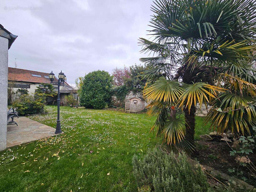 Maison à TREMBLAY-EN-FRANCE