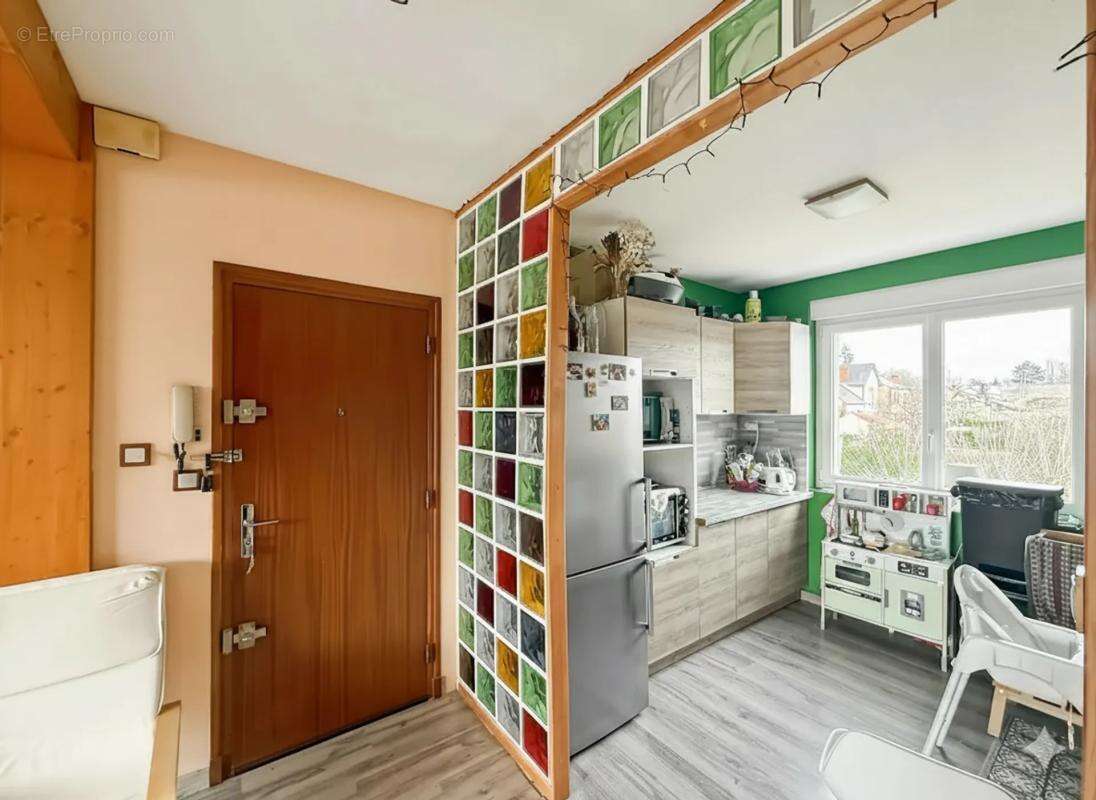 Appartement à YZEURE