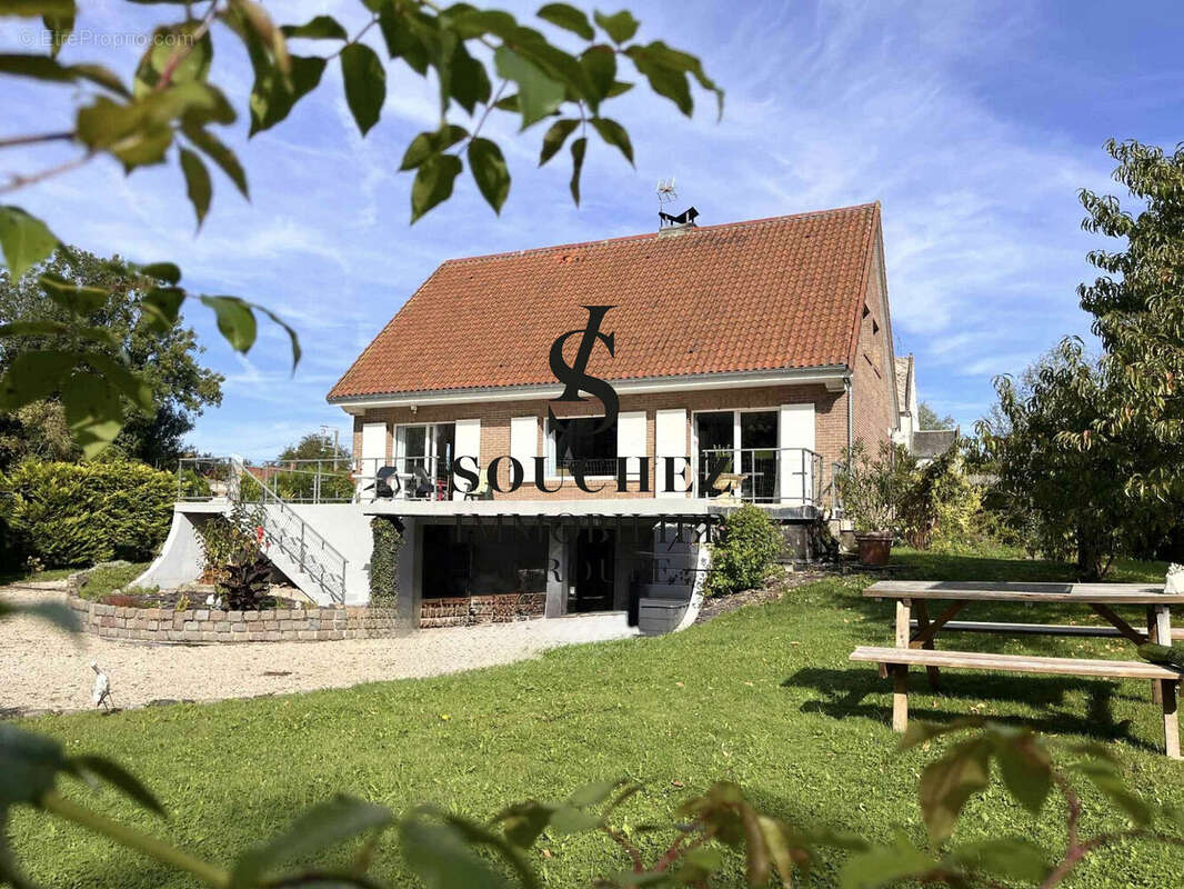 Maison à FREVIN-CAPELLE