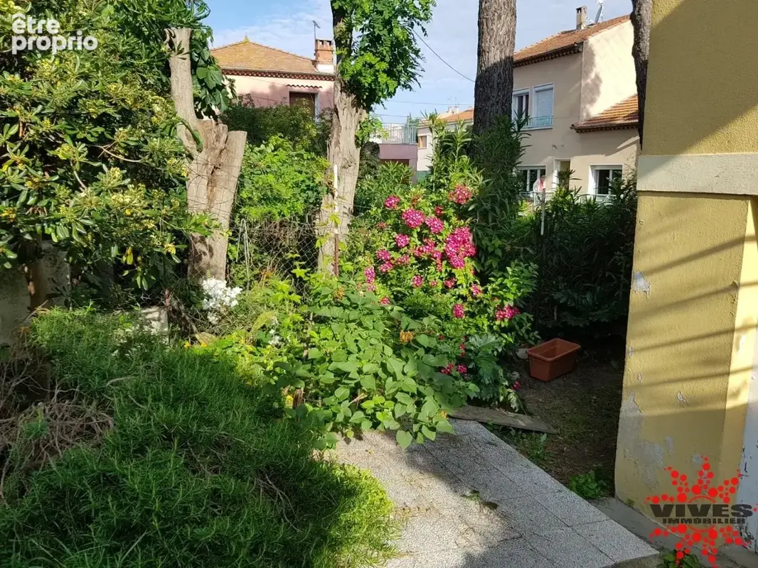 Maison de ville avec terrain - photo 2