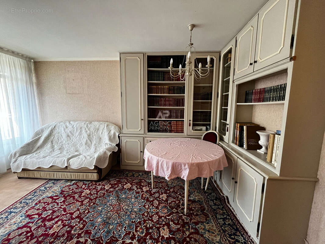 Appartement à MAISONS-LAFFITTE