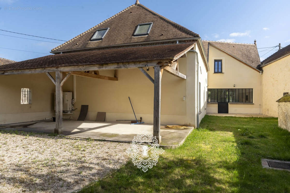 Maison à BRAY-SUR-SEINE