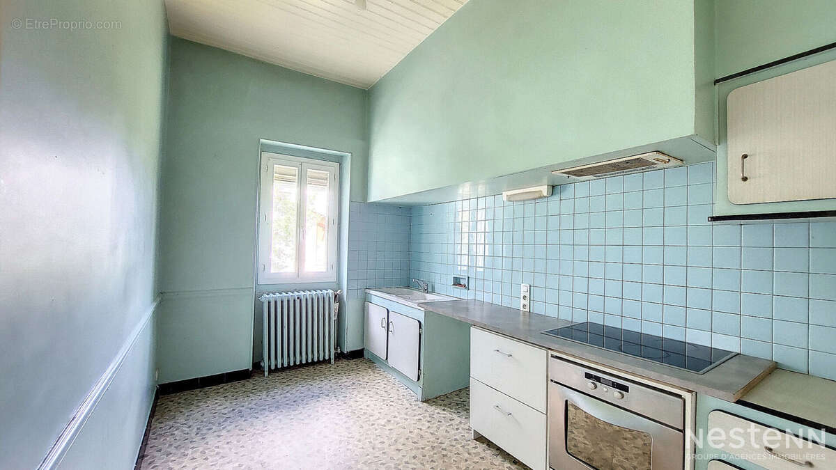 A Vendre Maison de 103 m² avec garages en sous-sol et jardin proche du chemin de Compostelle - photo 4