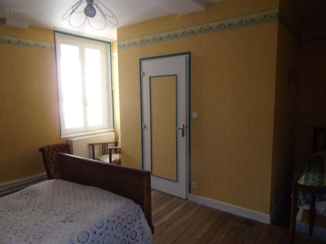 Appartement à MOULINS