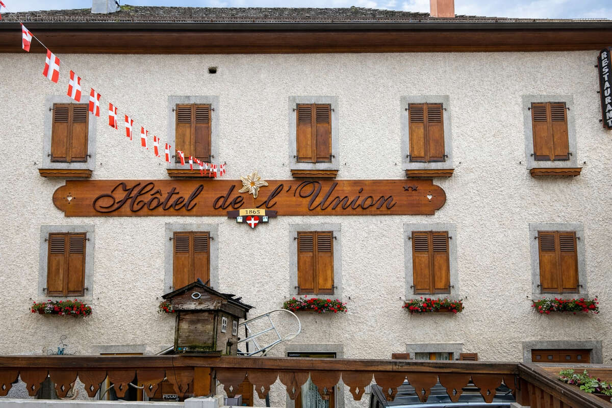 Bar  & Restaurant  - Murs et Fonds - photo 5