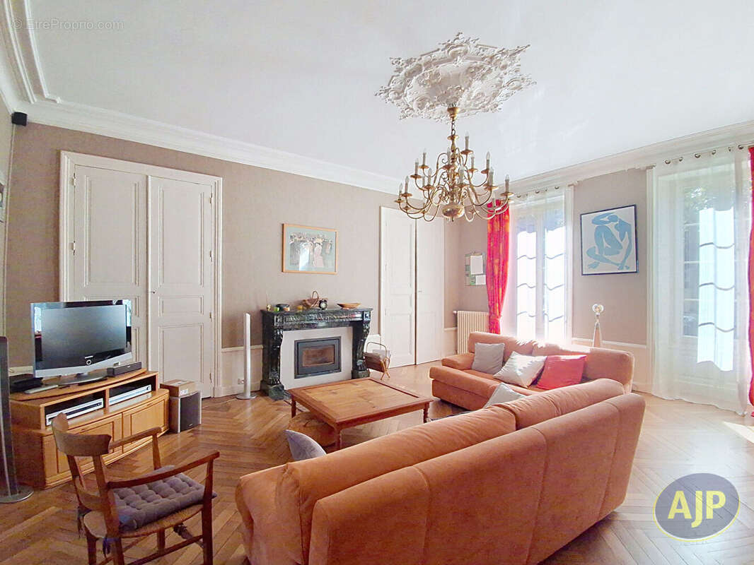 Maison à LA ROCHE-SUR-YON