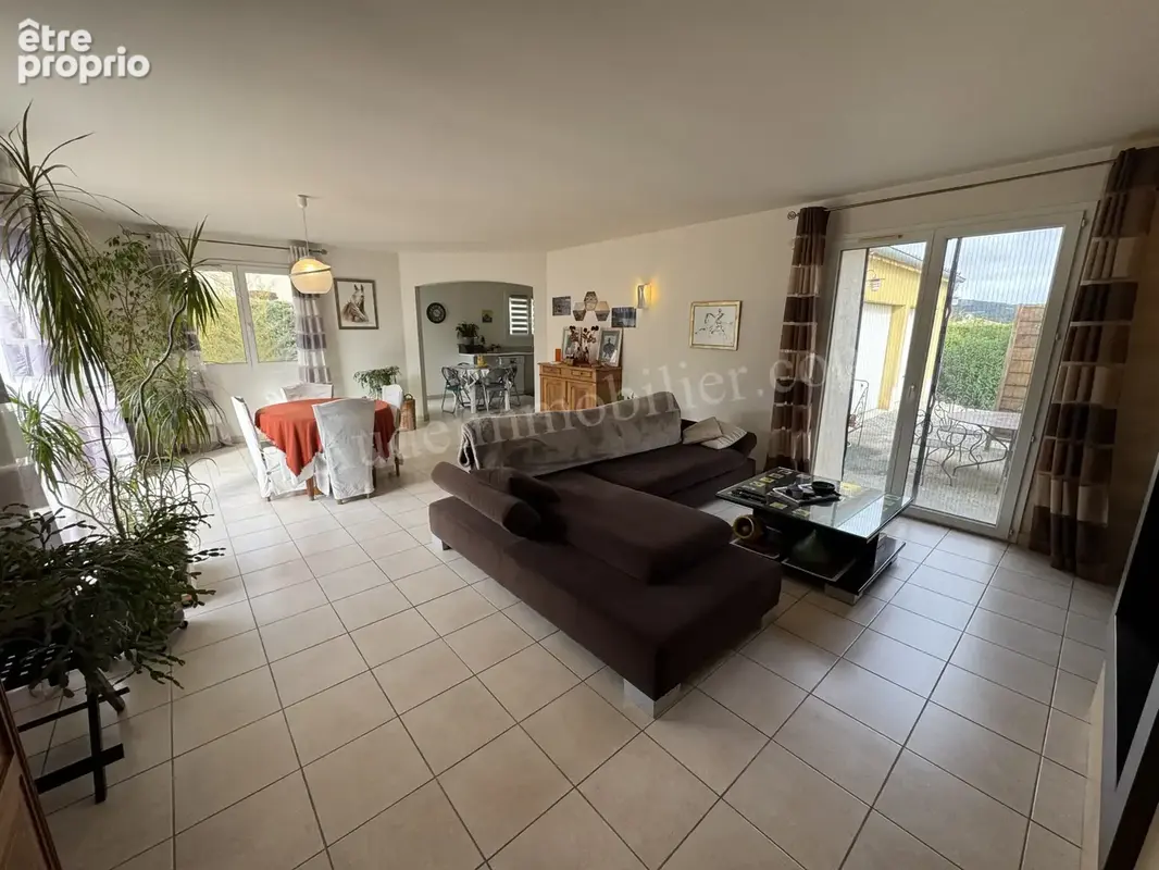 Villa de plain-pied avec grand jardin - photo 3