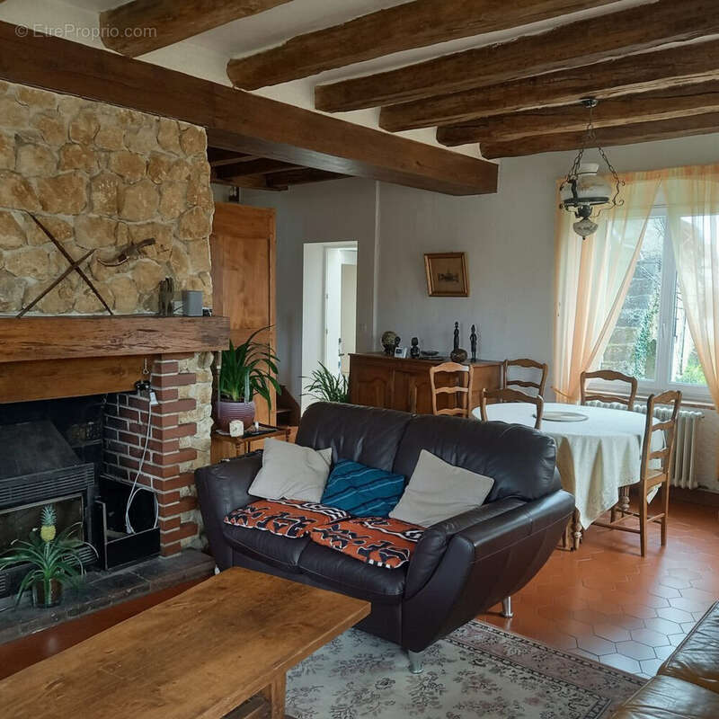 Maison à ROUZIERS-DE-TOURAINE