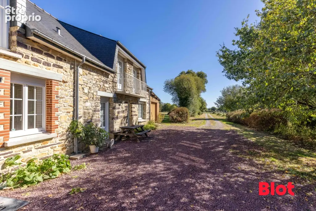 Maison 7 pièces 179 m² à vendre à Maxent (35380) - photo 2