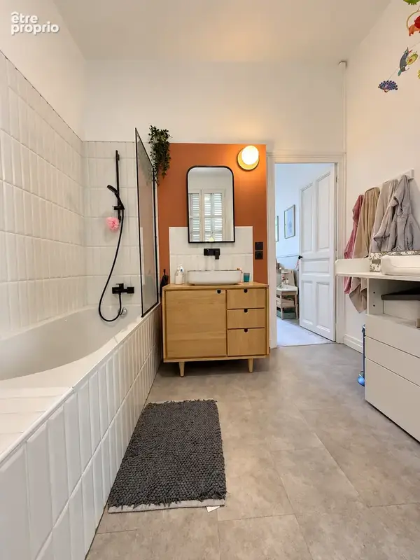 Élégante maison bourgeoise de 260 m2   Charme, volumes et confort familial - photo 14