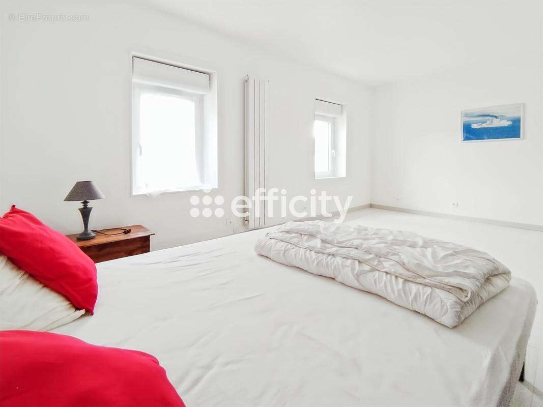 Maison 160 m² à Aigrefeuille-D'aunis  - photo 9