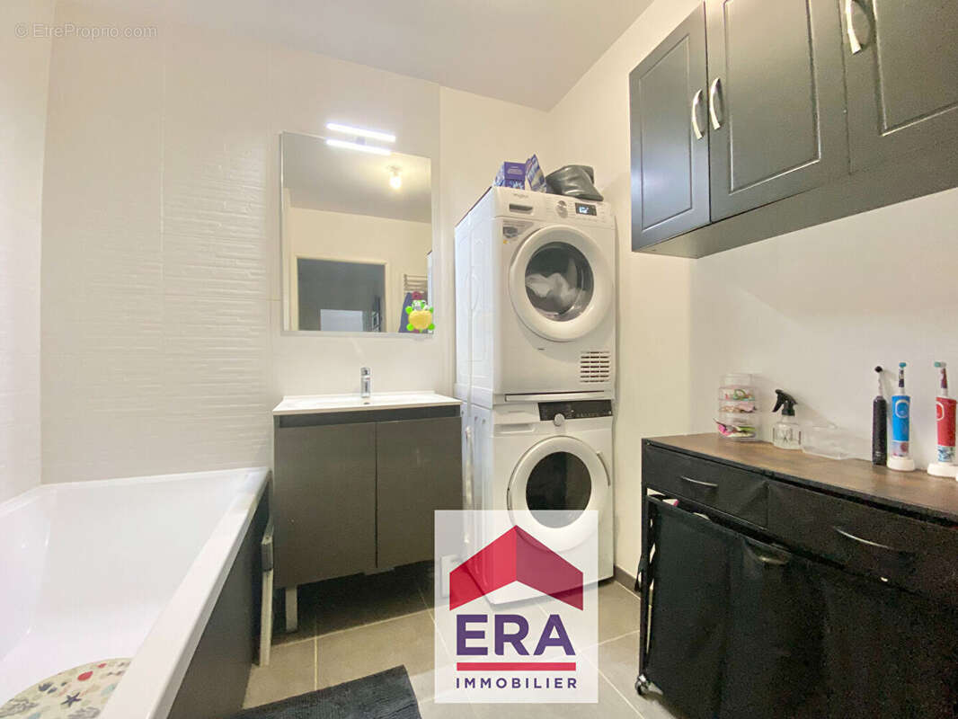 Appartement à SARTROUVILLE