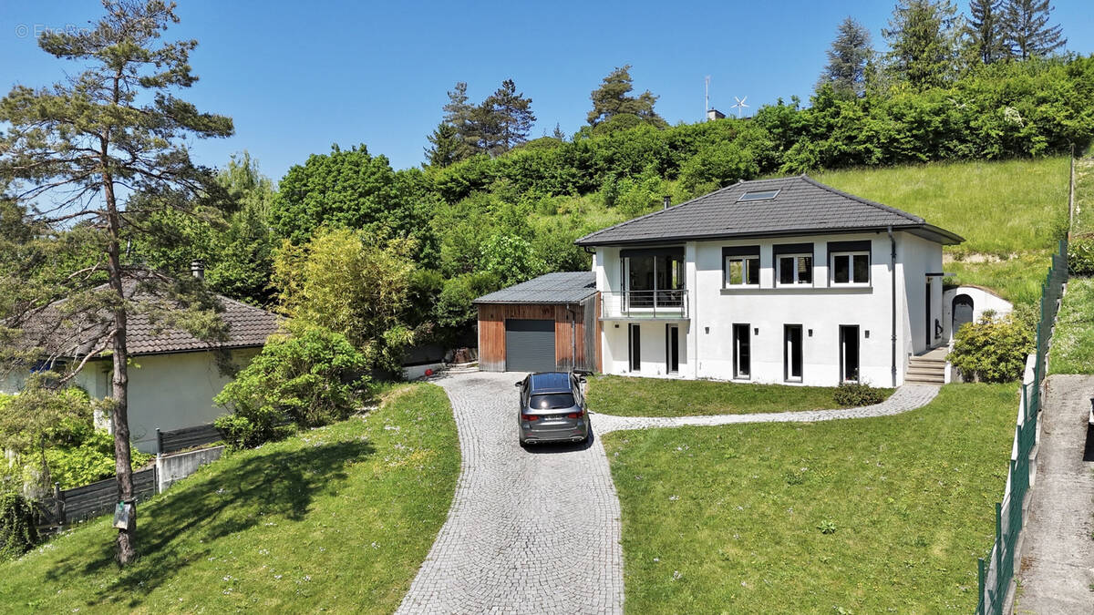 Maison à BONNE
