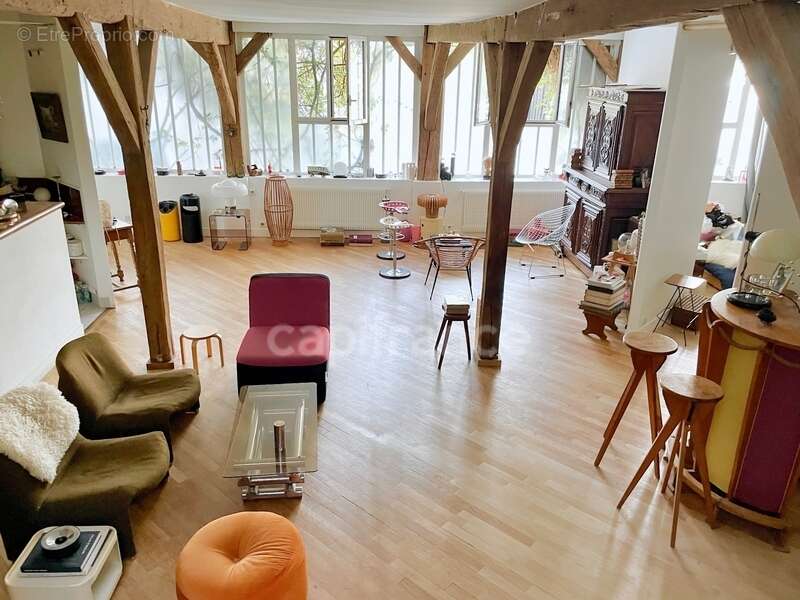 Appartement à PARIS-11E