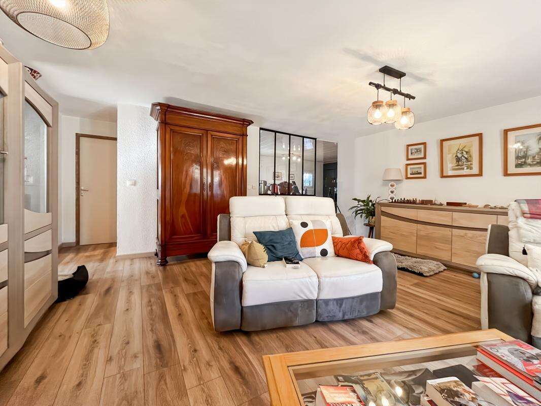 Maison à LIVRON-SUR-DROME