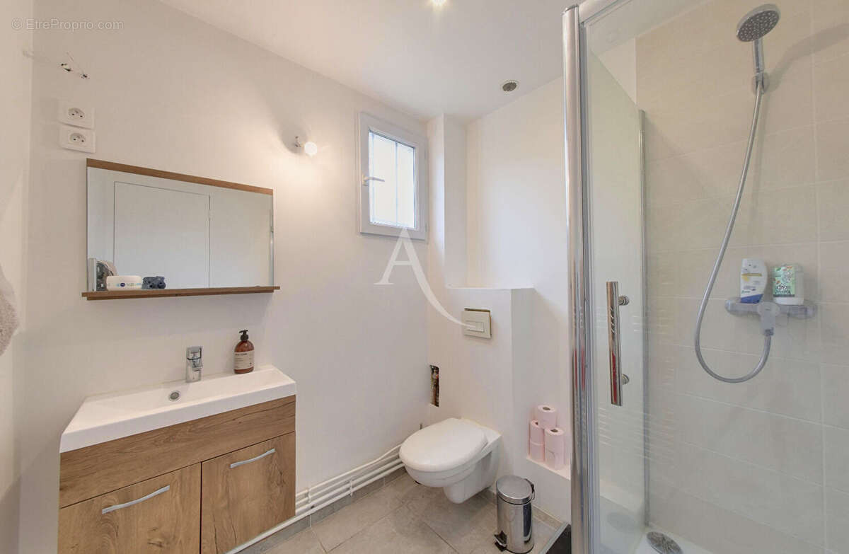 Maison à OZOIR-LA-FERRIERE