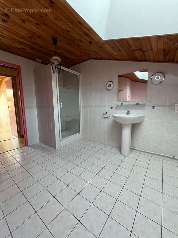 Maison à LA CHAUSSAIRE