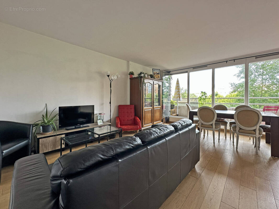 Appartement à NANTERRE