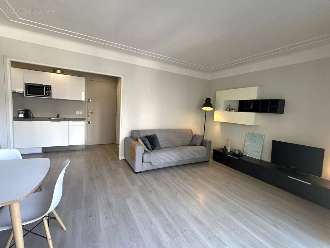 Appartement à LE CANNET
