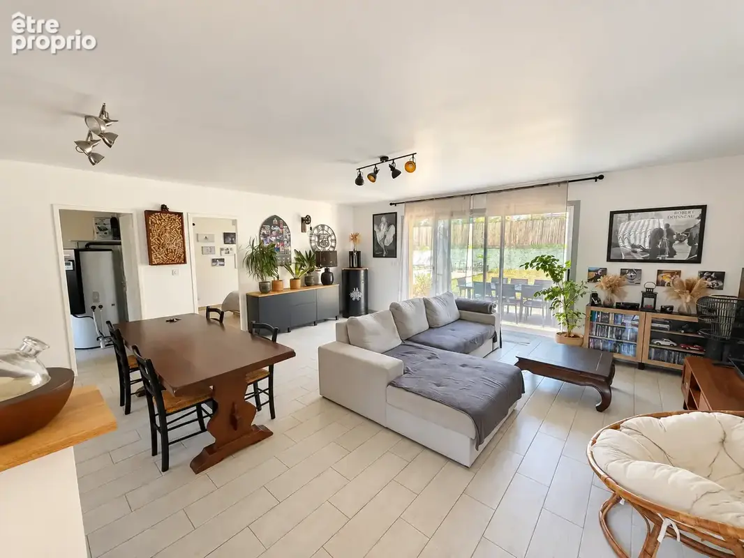 Villa de plain-pied de 2020   4 chambres, piscine et garage   DPE A - photo 2