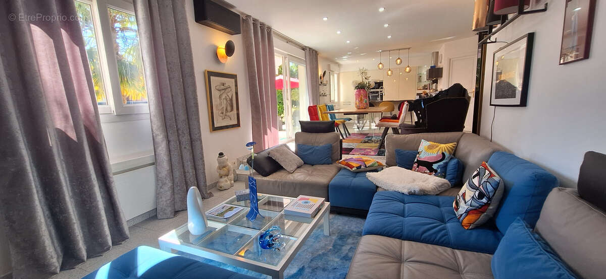 Maison 163m2 environ, 6 chambres,terrain de 1027 m2 arbore, avec sa piscine sans vis a vis. coup de coeur - photo 18