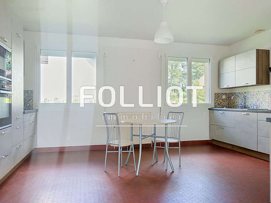 A VENDRE Maison Saint Lo                                                             7 pièce(s) - photo 2