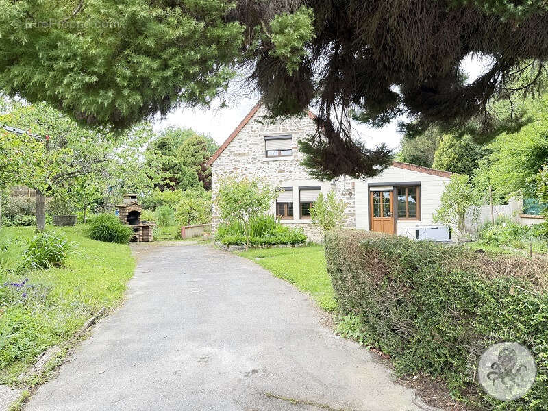 Maison à SAINT-POTAN