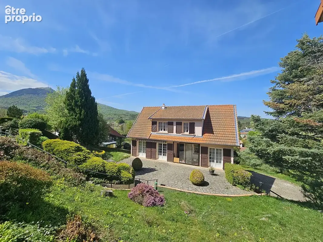 Photo Maison à Orcines au prix de 324 975€