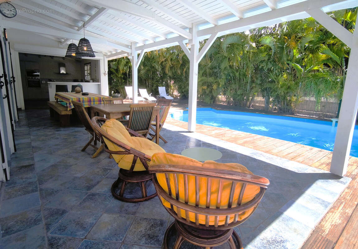 Maison à SAINTE-ANNE