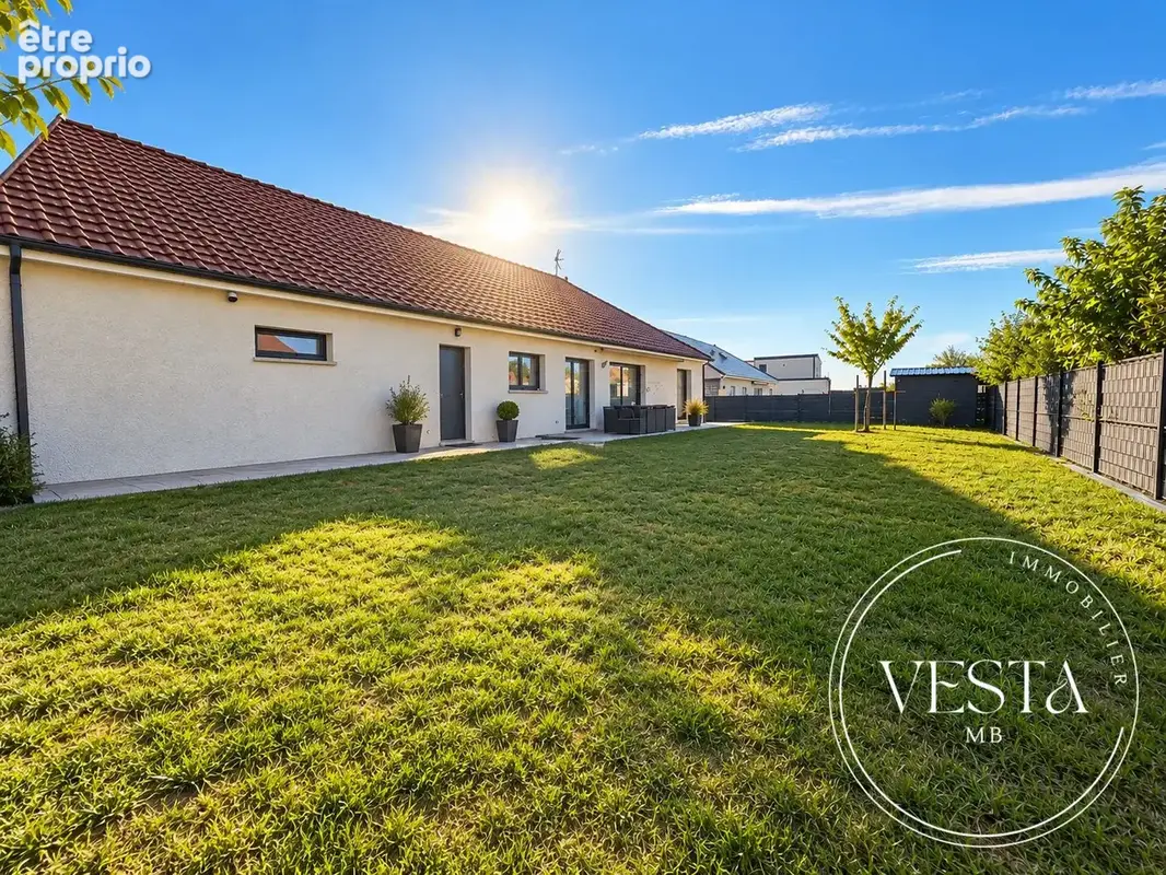 Maison 5 pièces 123 m² à vendre à Remilly-Sur-Tille (21560) - photo 2