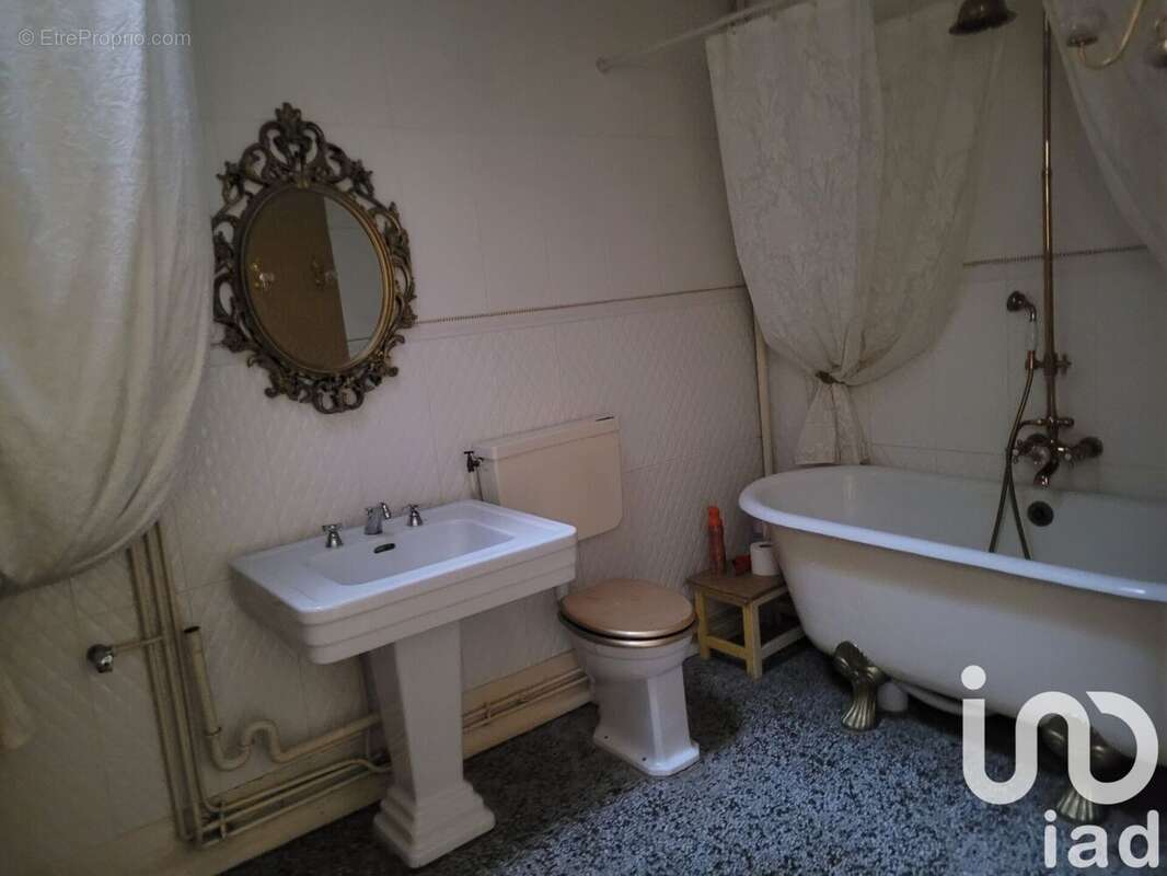 Photo 8 - Appartement à MONTCEAU-LES-MINES