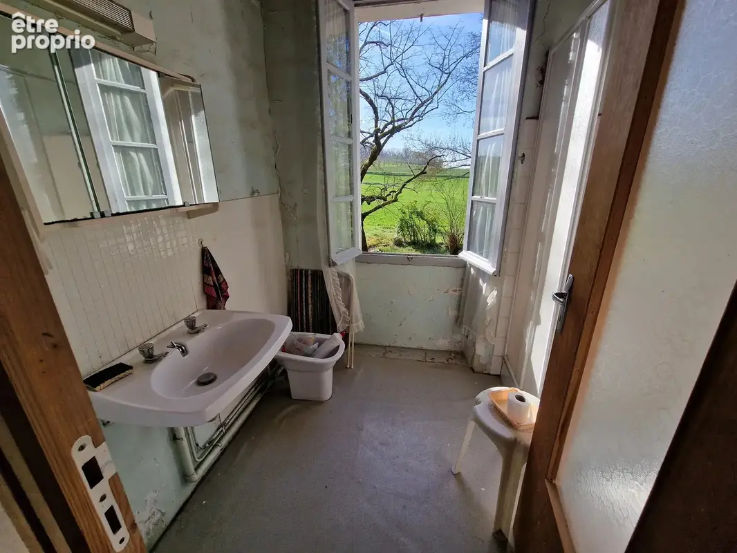 Ferme de charme à rénover avec un énorme potentiel - photo 15