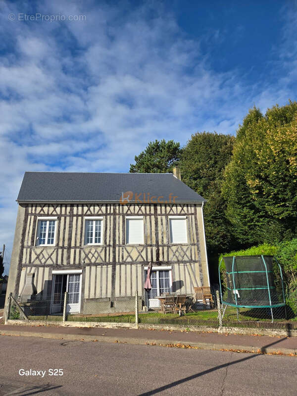 Maison à YEBLERON
