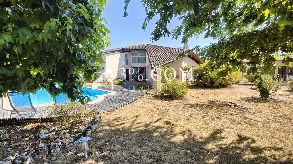 Maison d'architecte avec piscine   Quartier recherché de Mon - photo 16