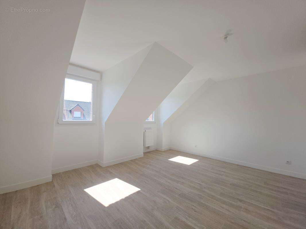 Maison 170 m² à Genech  - photo 10
