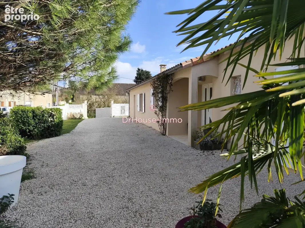 Maison 5 pièces 142 m² à vendre à Beaumont (86490) - photo 3