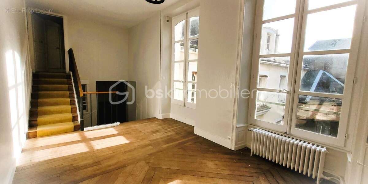 Hôtel particulier au cœur de ville / centre historique - photo 16