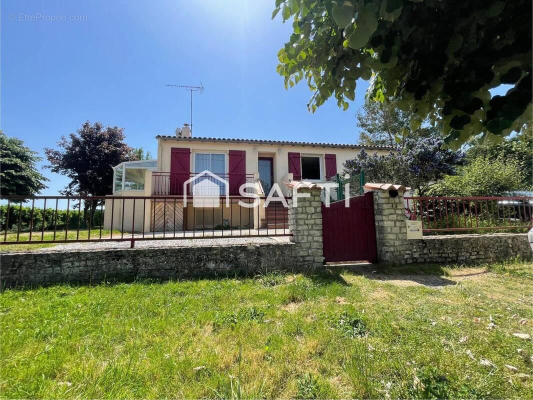 Photo 1 - Maison à LA CAILLERE-SAINT-HILAIRE