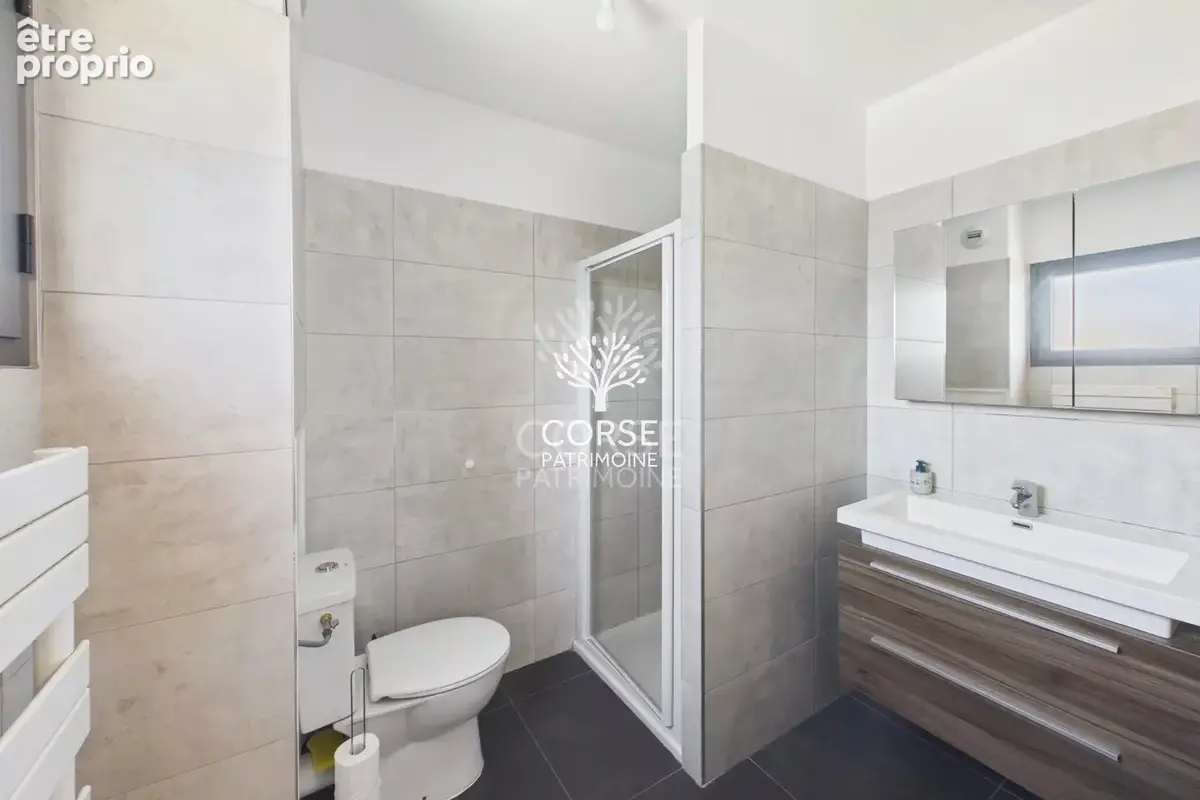 EXCLUSIVITE - Studio tout confort dans résidence de tourisme - photo 7