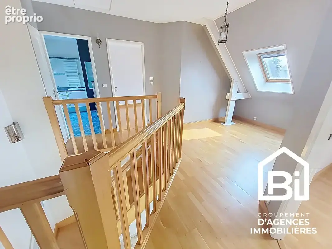 BENOUVILLE - mMaison de 7 pièces 124m2 - photo 8