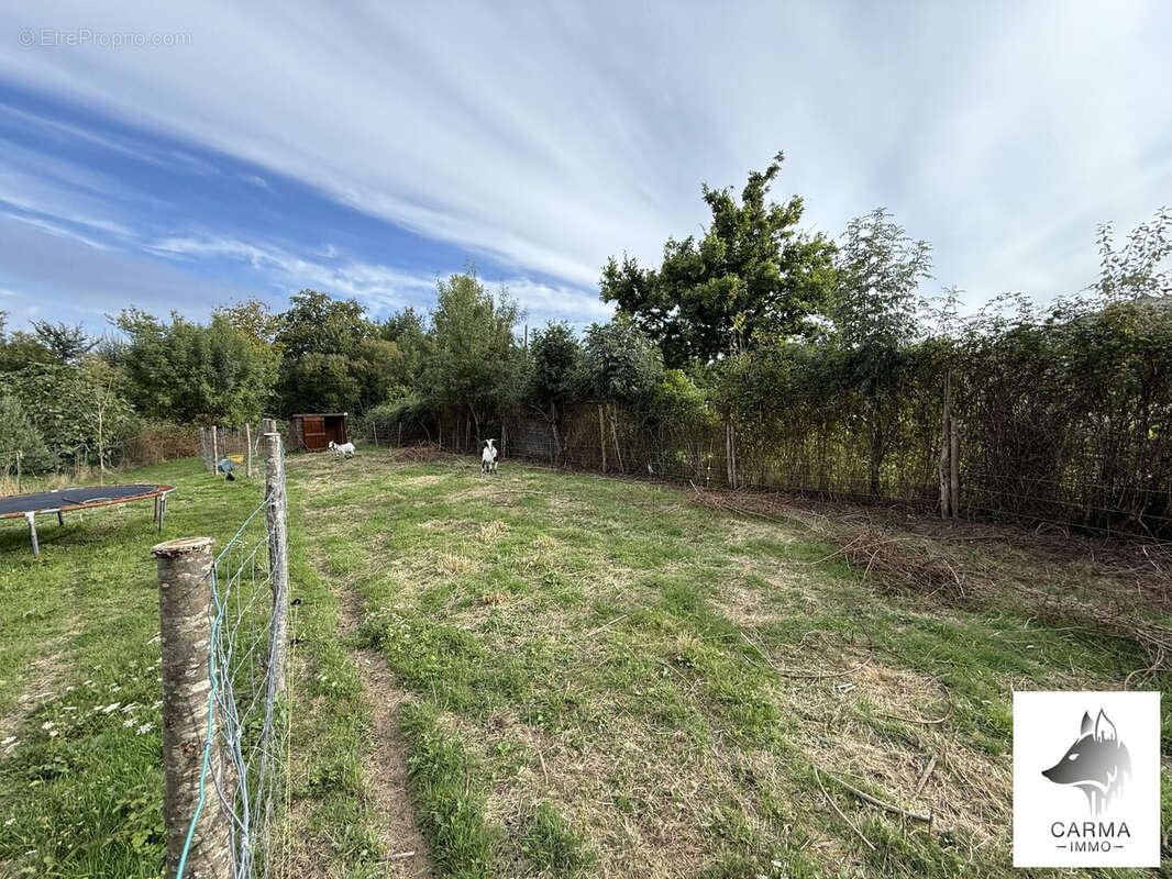 Maison à NIEUL-LE-DOLENT
