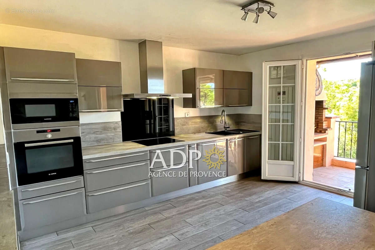 Maison à SAINT-VALLIER-DE-THIEY